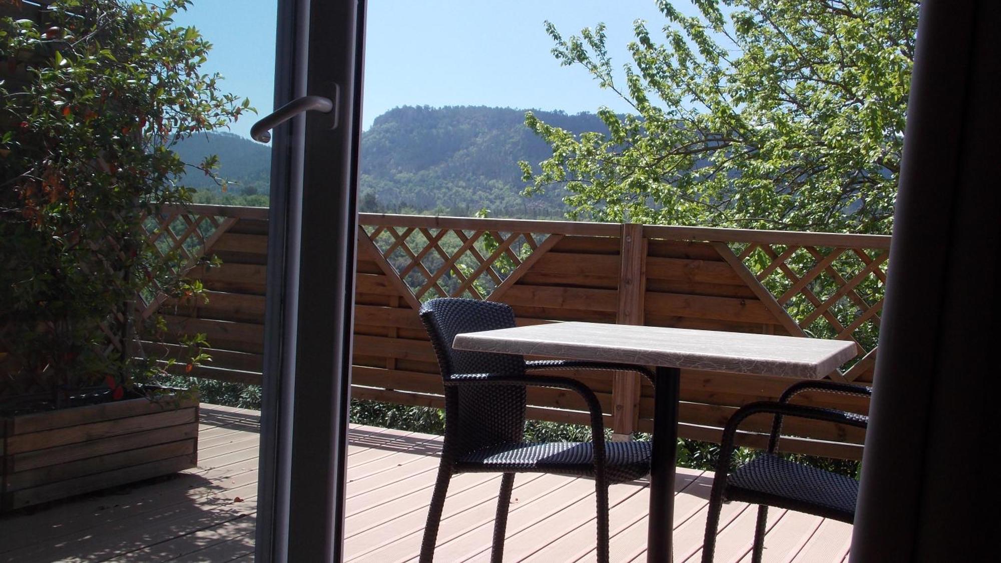 ホテル Au Relais Provencal バニョル・アン・フォレ 部屋 写真